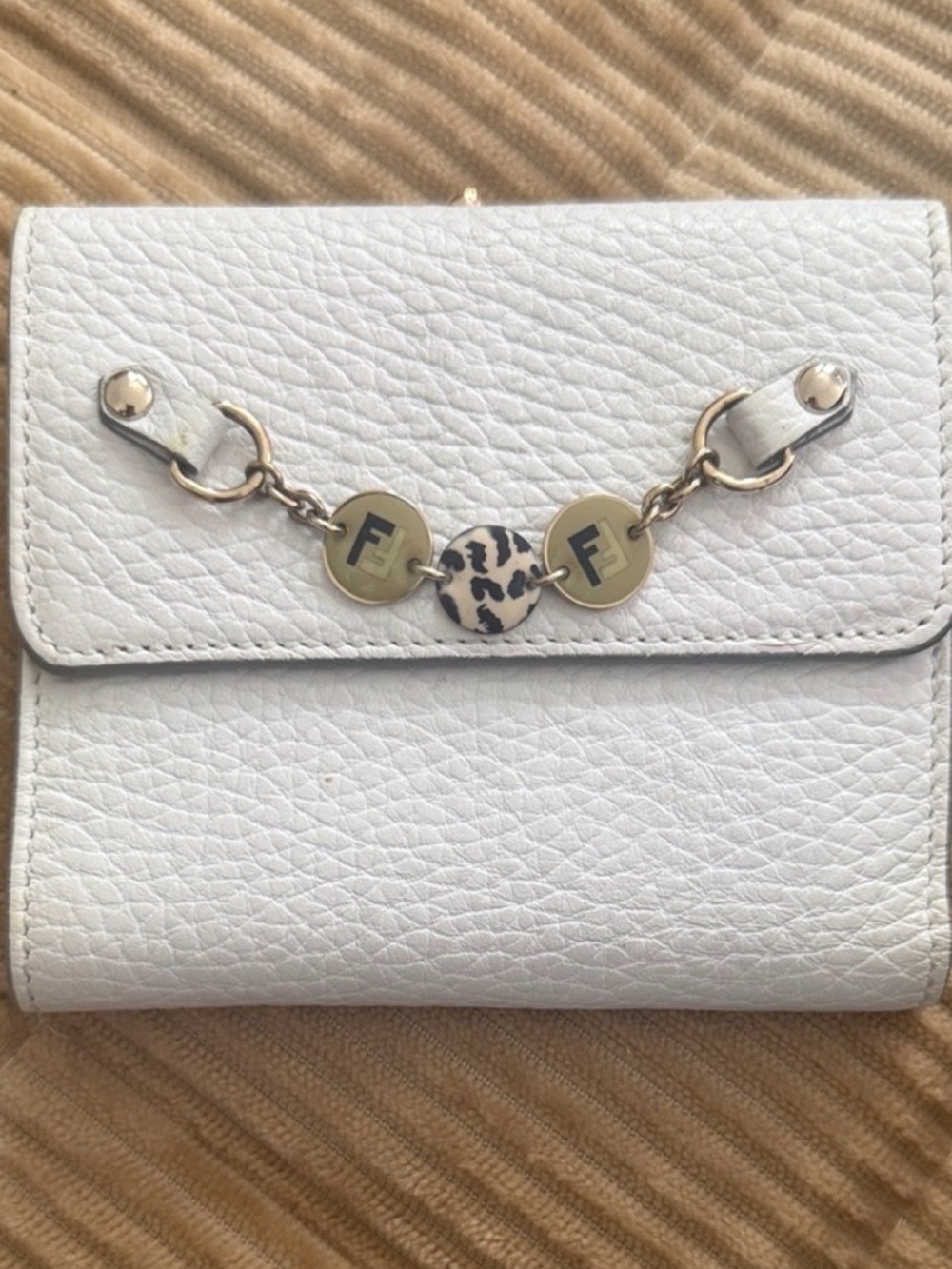 FENDI White Pebbled Wallet with Gold Chain and gold tone kisslock